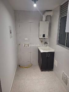 Apartamento de 3 alcobas en arriendo en San Antonio Norte, Bogotá, 77 m² · foto 7 de 10