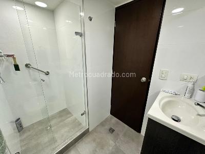 Apartamento de 3 alcobas en venta en Multicentro, Cali, 85 m² · foto 10 de 14