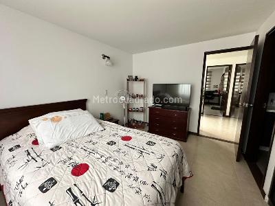 Apartamento de 3 alcobas en venta en Multicentro, Cali, 85 m² · foto 13 de 14