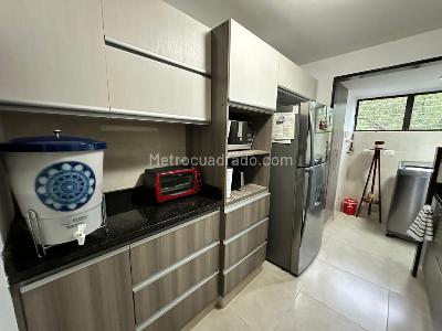 Apartamento de 3 alcobas en venta en Multicentro, Cali, 85 m² · foto 3 de 14