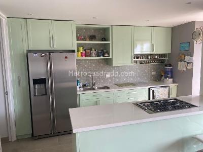 Apartamento de 4 alcobas en venta en Santa Teresita, Cali, 180 m² · foto 11 de 20