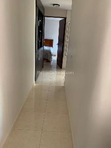 Apartamento de 3 alcobas en venta en Los Cambulos, Cali, 90 m² · foto 4 de 11