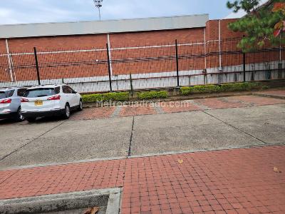Apartamento de 3 alcobas en venta en El Limonar, Cali, 89 m² · foto 17 de 18