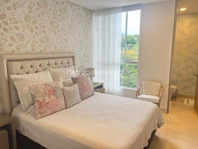 Apartamento de 3 alcobas en venta en Aguacatal, Cali, 212 m² · foto 2 de 11