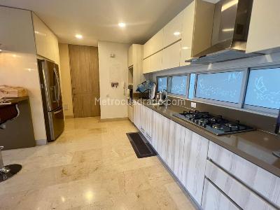Apartamento de 3 alcobas en venta en Aguacatal, Cali, 212 m² · foto 5 de 11