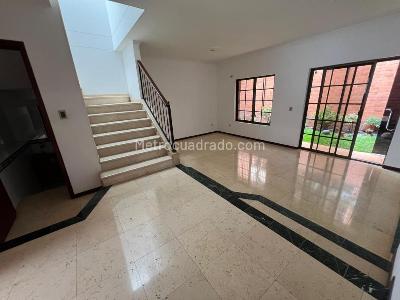 Casa de 5 alcobas en venta en Ciudad Jardin, Cali, 280 m² · foto 7 de 20
