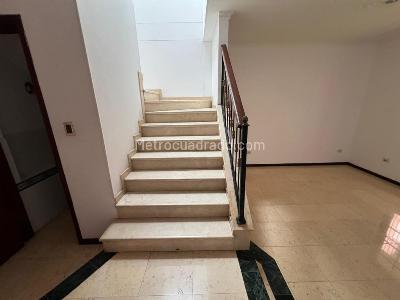 Casa de 5 alcobas en venta en Ciudad Jardin, Cali, 280 m² · foto 8 de 20