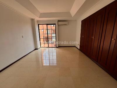 Casa de 5 alcobas en venta en Ciudad Jardin, Cali, 280 m² · foto 9 de 20