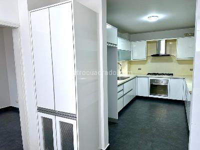 Apartamento de 3 alcobas en venta en Santa Teresita, Cali, 180 m² · foto 9 de 11