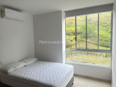 Apartamento de 3 alcobas en venta en Santa Teresita, Cali, 200 m² · foto 2 de 14