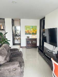 Apartamento en venta en Aguacatal, Cali · foto 7 de 13