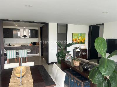 Apartamento en venta en Aguacatal, Cali · foto 8 de 13