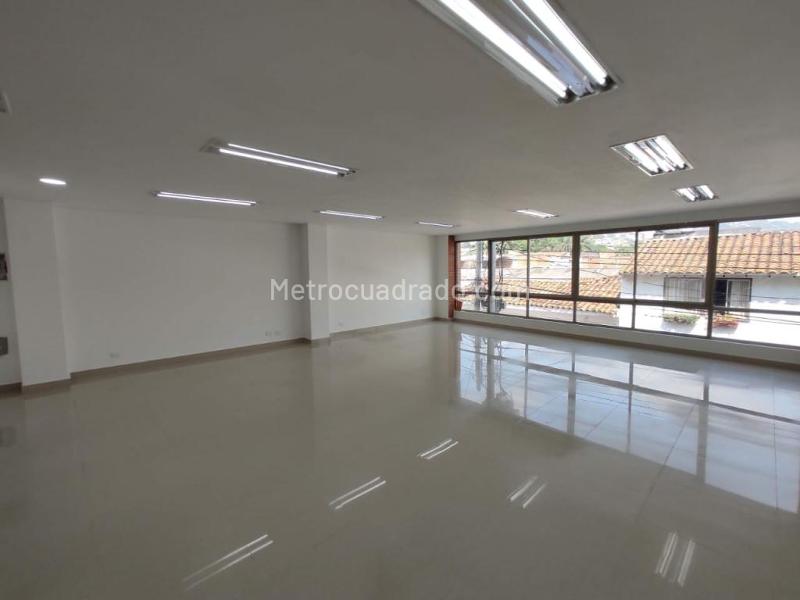 Apartment in Cali, Los Libertadores, Comuna 3 - Más