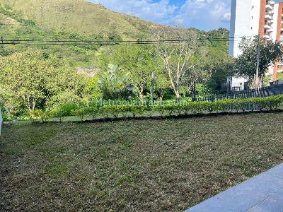 Casa de 4 alcobas en venta en Aguacatal, Cali, 392 m² · foto 4 de 20