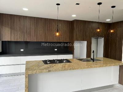 Casa de 4 alcobas en venta en Aguacatal, Cali, 392 m² · foto 14 de 20