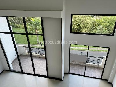 Casa de 4 alcobas en venta en Aguacatal, Cali, 392 m² · foto 19 de 20