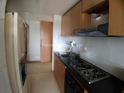 Apartamento de 2 alcobas en venta en La Flora, Cali, 88 m² · foto 3 de 14