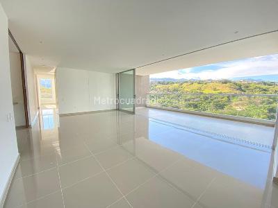 Apartamento de 3 alcobas en venta en Santa Teresita, Cali, 240 m² · foto 2 de 18