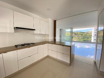 Apartamento de 3 alcobas en venta en Santa Teresita, Cali, 240 m² · foto 4 de 18