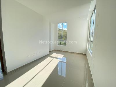 Apartamento de 3 alcobas en venta en Santa Teresita, Cali, 240 m² · foto 9 de 18