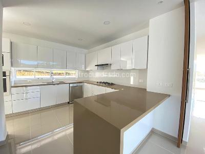 Apartamento de 3 alcobas en venta en Santa Teresita, Cali, 240 m² · foto 14 de 18