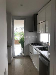 Apartamento de 3 alcobas en venta en Santa Teresita, Cali, 245 m² · foto 8 de 20