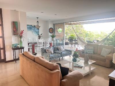 Apartamento de 3 alcobas en venta en Cristales, Cali, 199 m² · foto 3 de 15