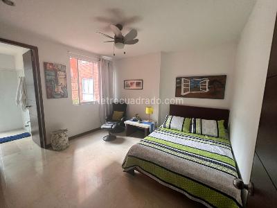 Apartamento de 3 alcobas en venta en Cristales, Cali, 199 m² · foto 10 de 15