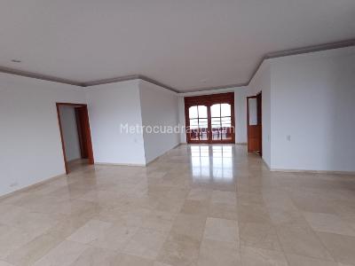 Apartamento de 3 alcobas en venta en Ciudad Jardin, Cali, 119 m² · foto 2 de 20
