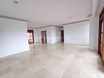 Apartamento de 3 alcobas en venta en Ciudad Jardin, Cali, 119 m² · foto 3 de 20