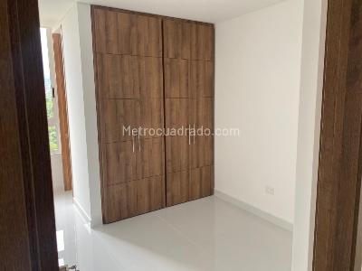 Apartamento de 3 alcobas en venta en Ciudad Jardin, Cali, 126 m² · foto 13 de 20