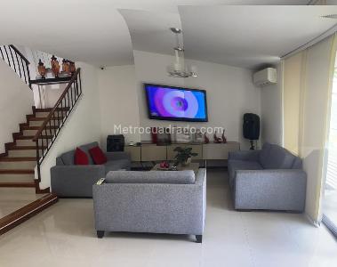 Casa de 4 alcobas en venta en Ciudad Jardin, Cali, 253 m² · foto 11 de 16