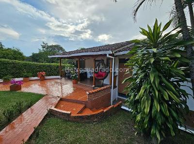 Casa de 5 alcobas en venta en La Buitrera, Cali, 400 m² · foto 3 de 20