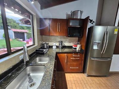 Casa de 5 alcobas en venta en La Buitrera, Cali, 400 m² · foto 18 de 20