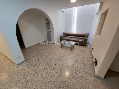Casa de 5 alcobas en venta en San Vicente, Cali, 468 m² · foto 2 de 20