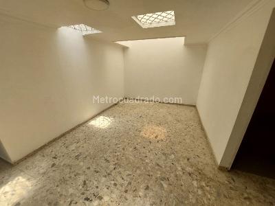 Casa de 5 alcobas en venta en San Vicente, Cali, 468 m² · foto 12 de 20