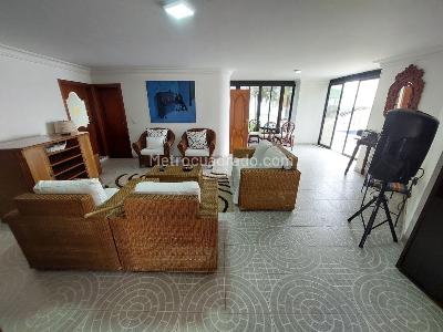 Casa de 5 alcobas en venta en Ciudad Jardin, Cali, 1600 m² · foto 4 de 20