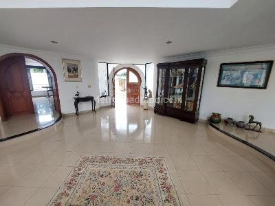 Casa de 5 alcobas en venta en Ciudad Jardin, Cali, 1600 m² · foto 17 de 20