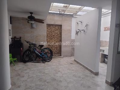 Casa de 4 alcobas en venta en Cañasgordas, Cali, 380 m² · foto 10 de 20