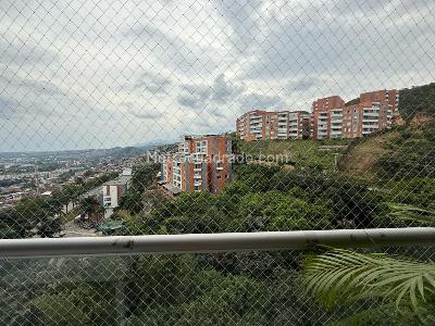 Apartamento de 3 alcobas en venta en Cristales, Cali, 149 m² · foto 12 de 13