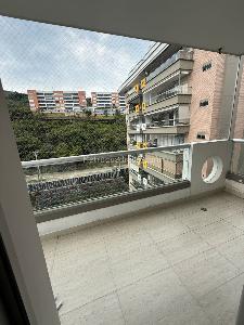 Apartamento de 3 alcobas en venta en Cristales, Cali, 149 m² · foto 13 de 13