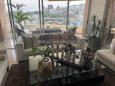 Apartamento de 3 alcobas en venta en Normandia, Cali, 242 m² · foto 2 de 5