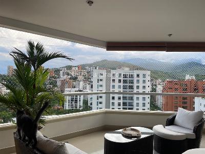 Apartamento de 3 alcobas en venta en Normandia, Cali, 227 m² · foto 2 de 17