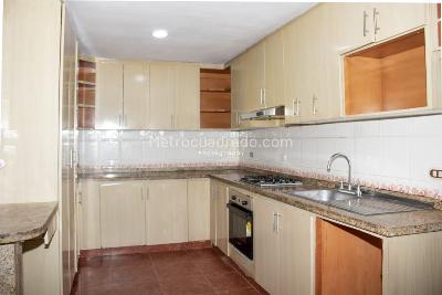 Casa de 5 alcobas en venta en Quintas De Don Simon, Cali, 256 m² · foto 10 de 20
