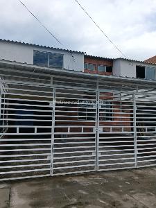 Casa de 3 alcobas en venta en Parques De La Italia, Palmira, 70 m² · foto 2 de 20