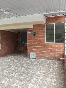 Casa de 3 alcobas en venta en Parques De La Italia, Palmira, 70 m² · foto 3 de 20