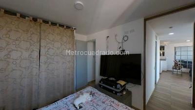 Apartamento de 2 alcobas en venta en La Alborada, Cali, 56 m² · foto 10 de 17