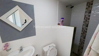 Apartamento de 2 alcobas en venta en La Alborada, Cali, 56 m² · foto 11 de 17