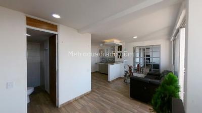 Apartamento de 2 alcobas en venta en La Alborada, Cali, 56 m² · foto 2 de 17