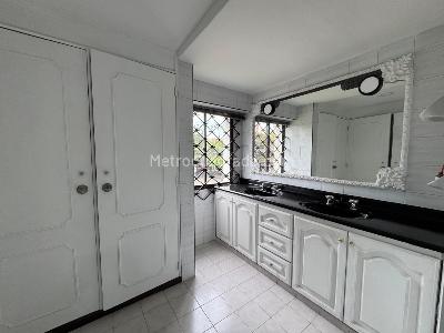 Casa de 4 alcobas en venta en Santa Anita, Cali, 228 m² · foto 7 de 20